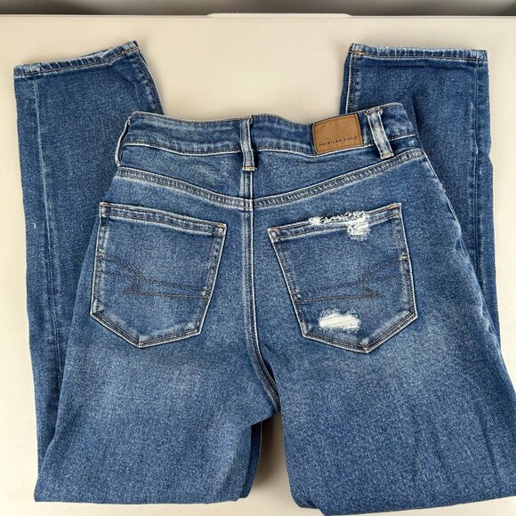 American Eagle Mom Stretch Mom Straight Women's Jean with Distressing Size: 2R - Picture 4 of 16